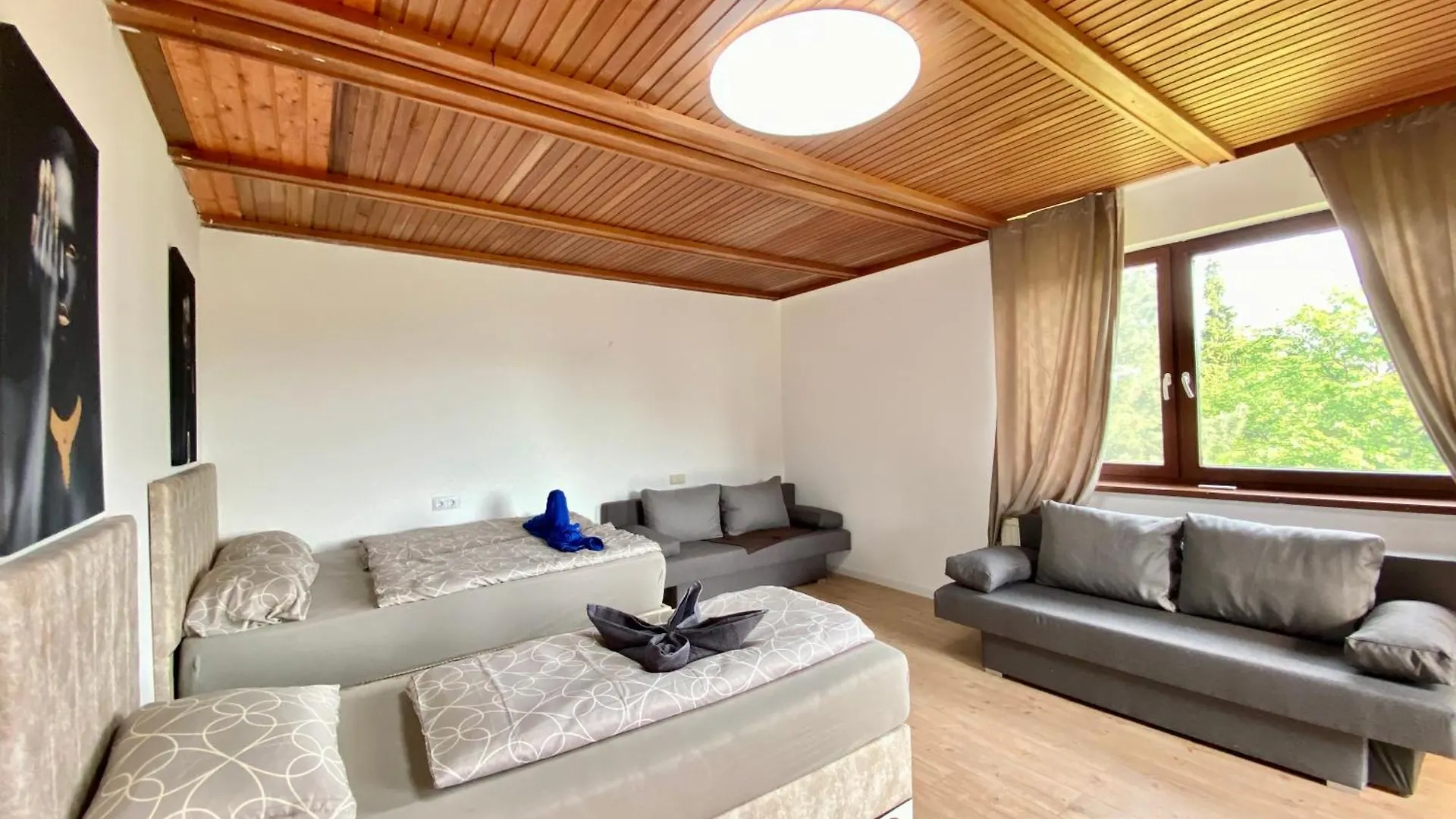 Family Room In Am Schopfwerk Area Vienna