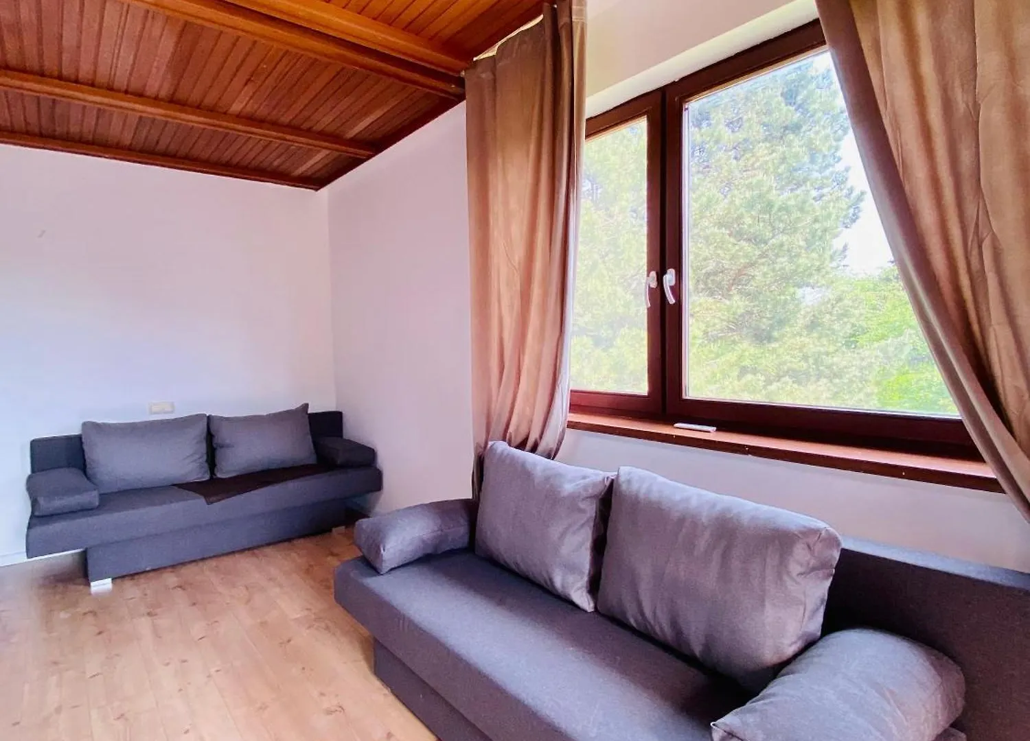 Family Room In Am Schopfwerk Area Vienna